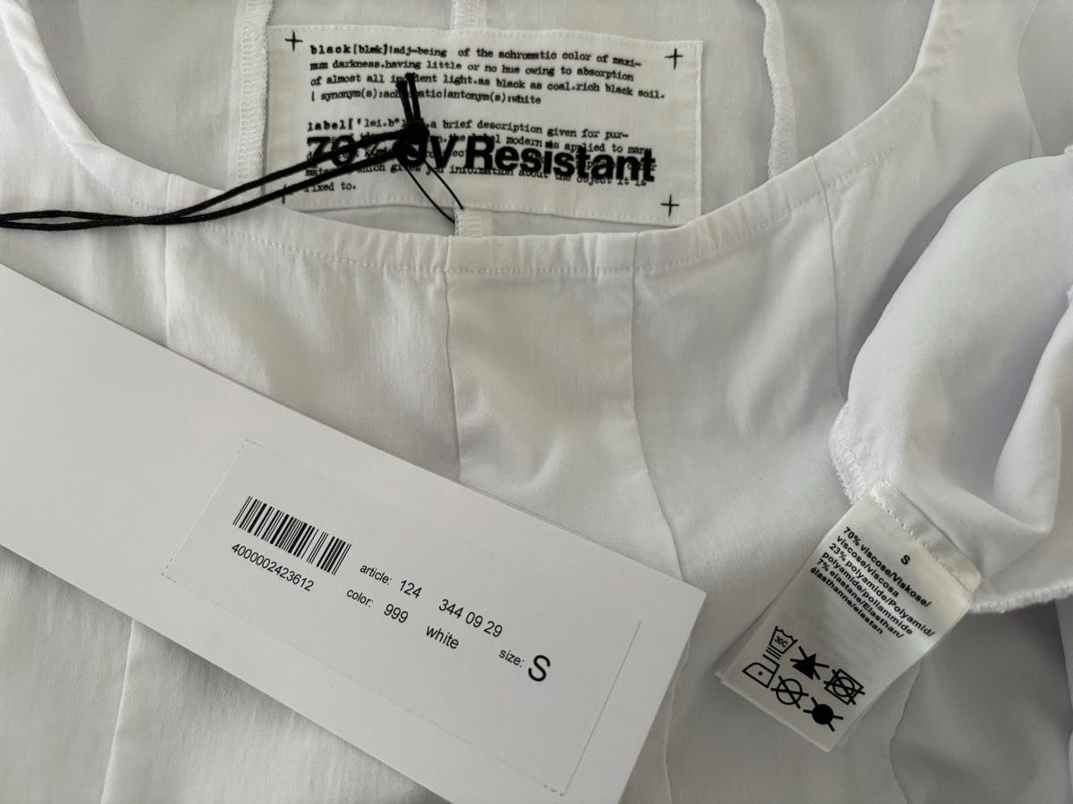 Rundholz Kleider: Rundholz Black Label, Size S, White – Neu und originalverpackt aus Erlenbach ZH von verbena_mint 3