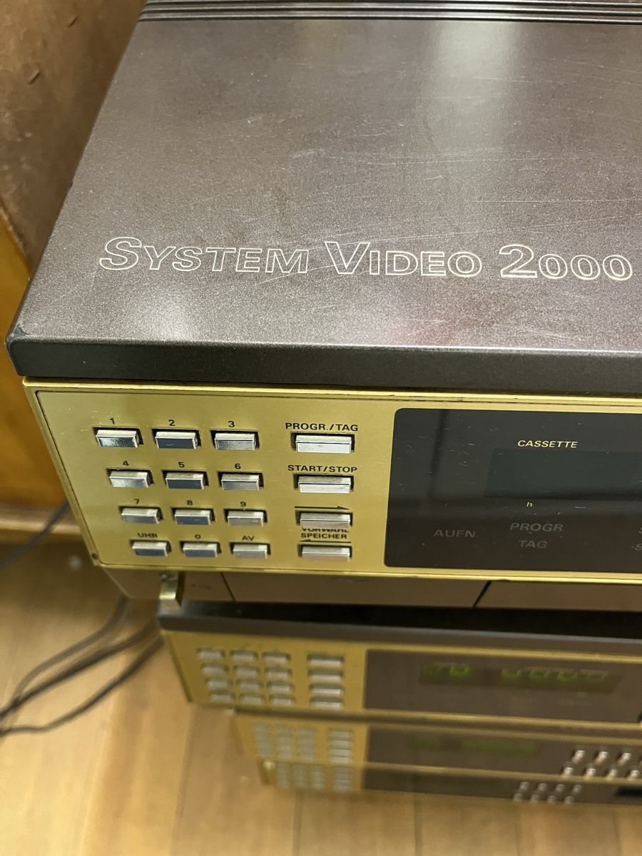 Grundig Registratori: Video 2000 - Grundig Videorekorder – Difettoso da Wädenswil venduto da a563076 4