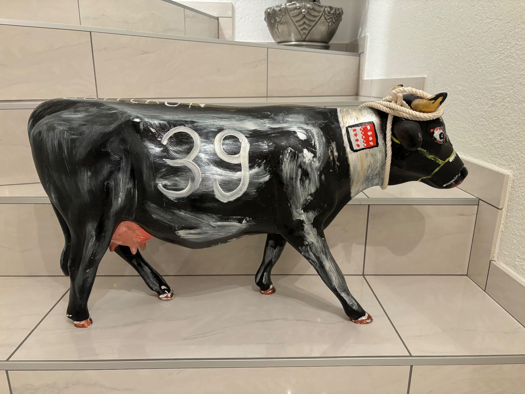 Statuette: HC Gotteron Kuh LE Boucher Corpaato – Usato da Fribourg venduto da Leui7