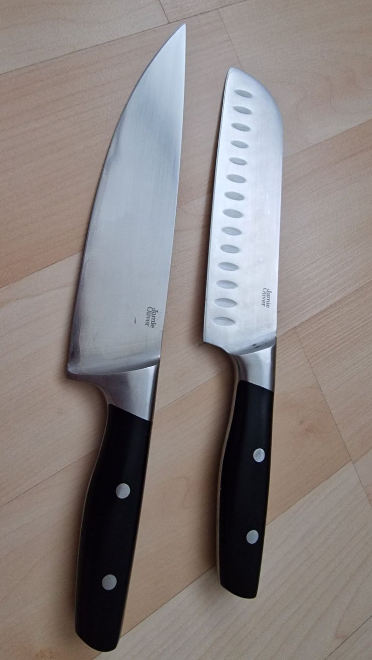 Coltelli da cucina: 2 Messer Jamie Oliver – Usato da Winterthur venduto da Mmondeo