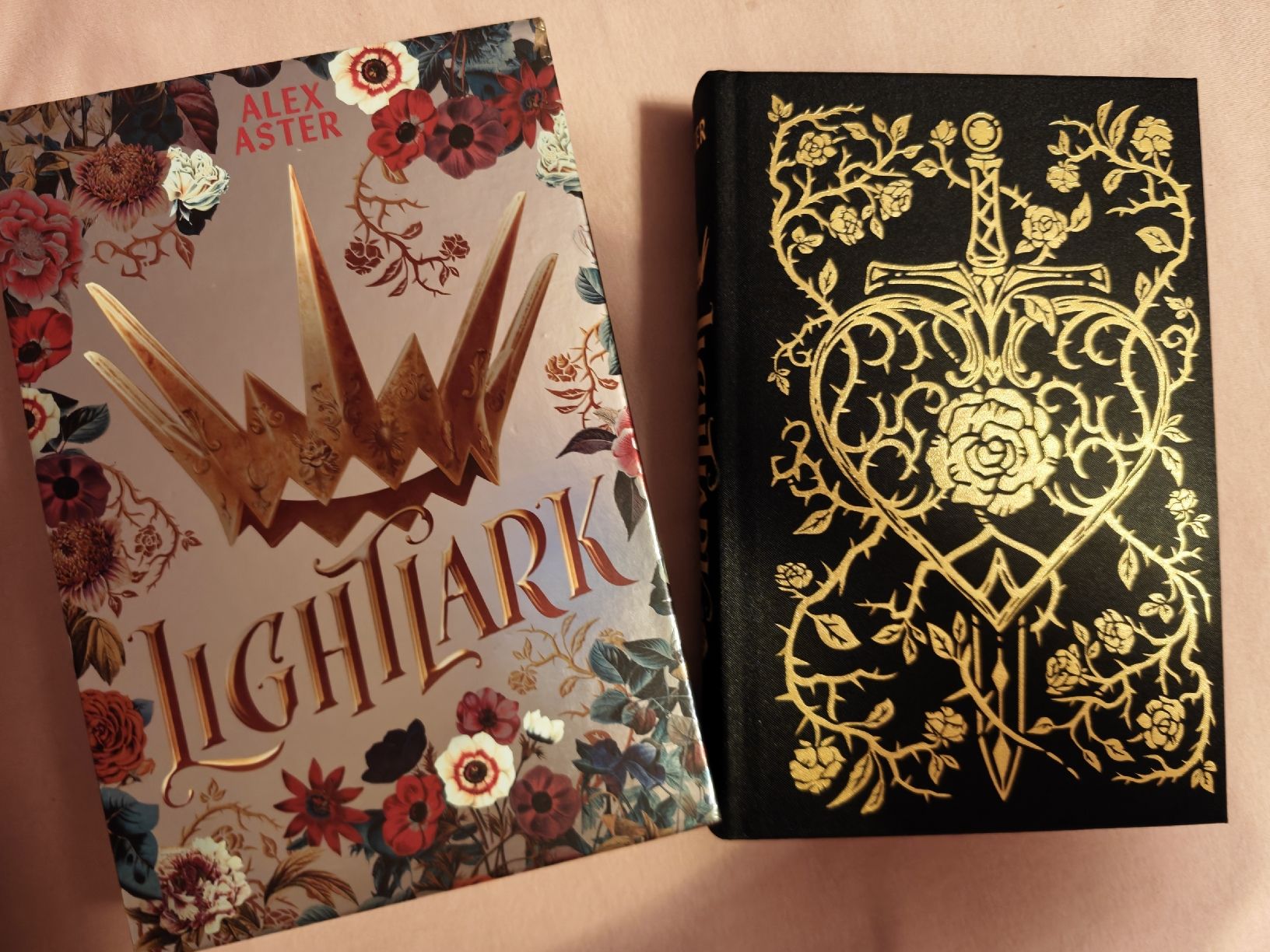 Libri: Lightlark Collector's Edition by Alex Aster – Nuovo (secondo la descrizione) da Grandvaux venduto da Freezemoon 2