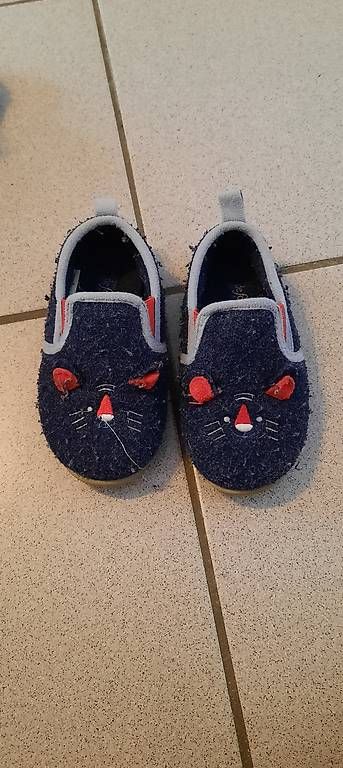 Schuhe für Jungen: Pantofole invernali nr. 25 – Gebraucht aus Tesserete von bab_7ztk