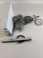 Nintendo Wii Konsole mit Zubehör, weiss, guter Zustand
