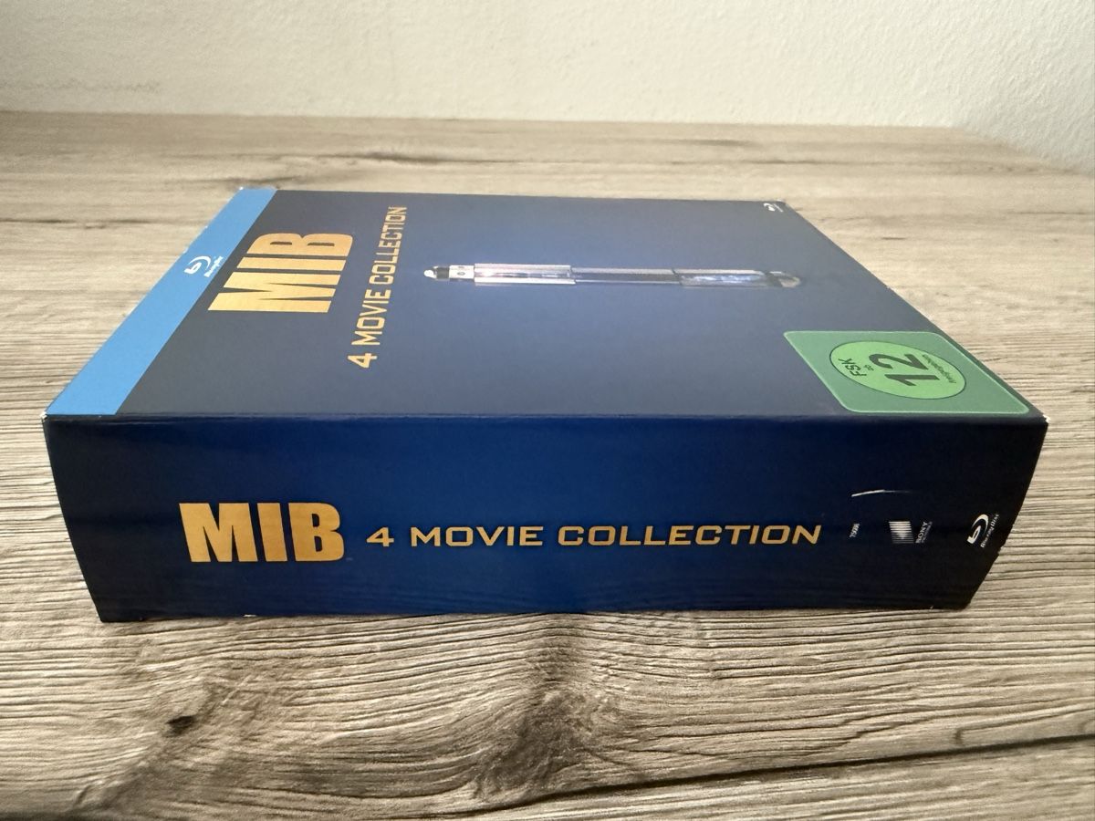 Tutti i DVDs: MIB Men in Black 1-4 blu ray Collection – Nuovo (secondo la descrizione) da Willisau venduto da ste_sc8j 4