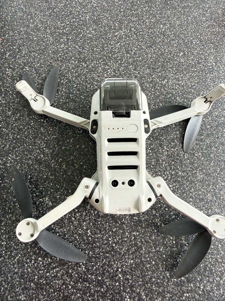 DJI Action Cam: Dji Mavic mini 1 Drohne mit defektem Arm – Defekt aus Emmenbrücke von Helvetier1 7