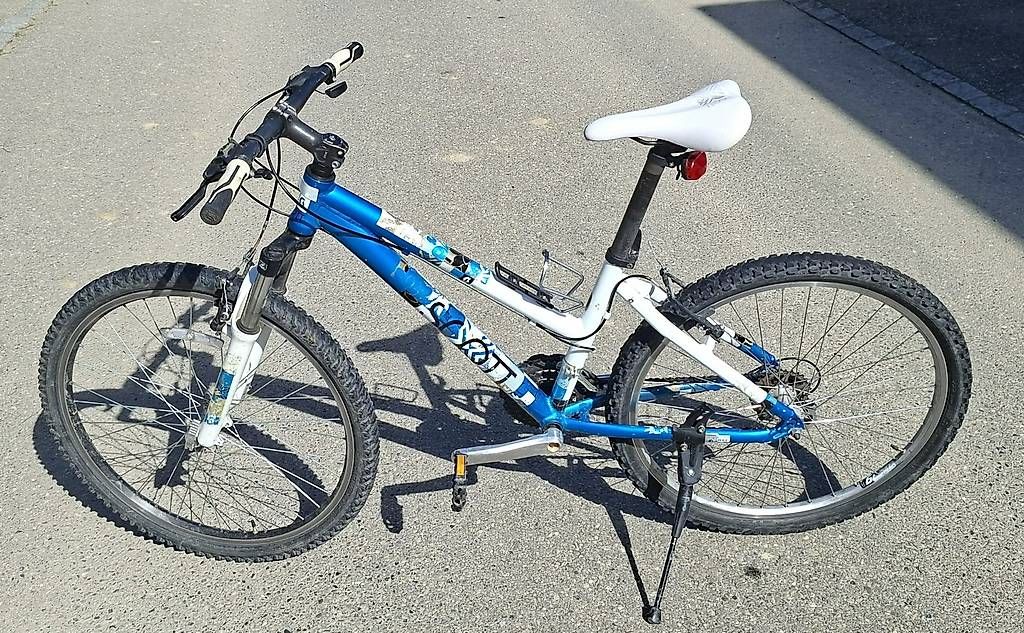 Vélos: VTT Scott Contessa 60 26"  – D'occasion à Villars-sur-Glâne par sigur