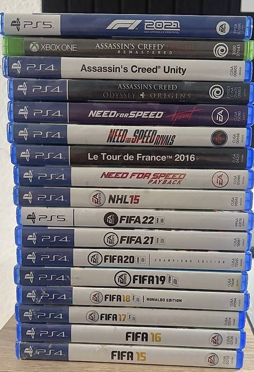 Jeux: PS5 / PS4 / XBOX ONE Spiele – D'occasion à Schaffhausen par silas.