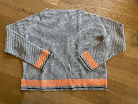 Cartoon Strickpullover, Gr. 38, Grau/Orange, Top Zustand!