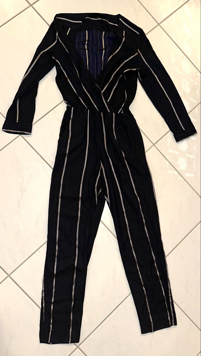 Maje Jumpsuits: MAJE JUMPSUIT GR. 36 neuwertig – Neu (gemäss Beschreibung) aus Unteraegeri von MH203 7