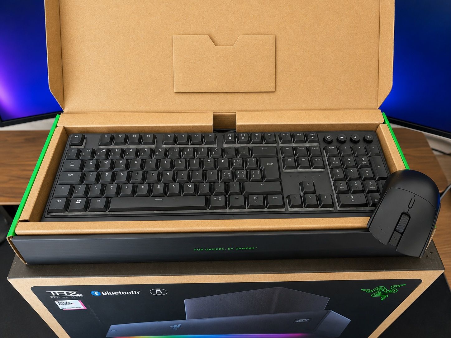 Razer Tastiere: Razer Set: Huntsman V2 Analog & Basilisk V3 Pro + Dock – Usato da Zürich venduto da pri_g25x 3