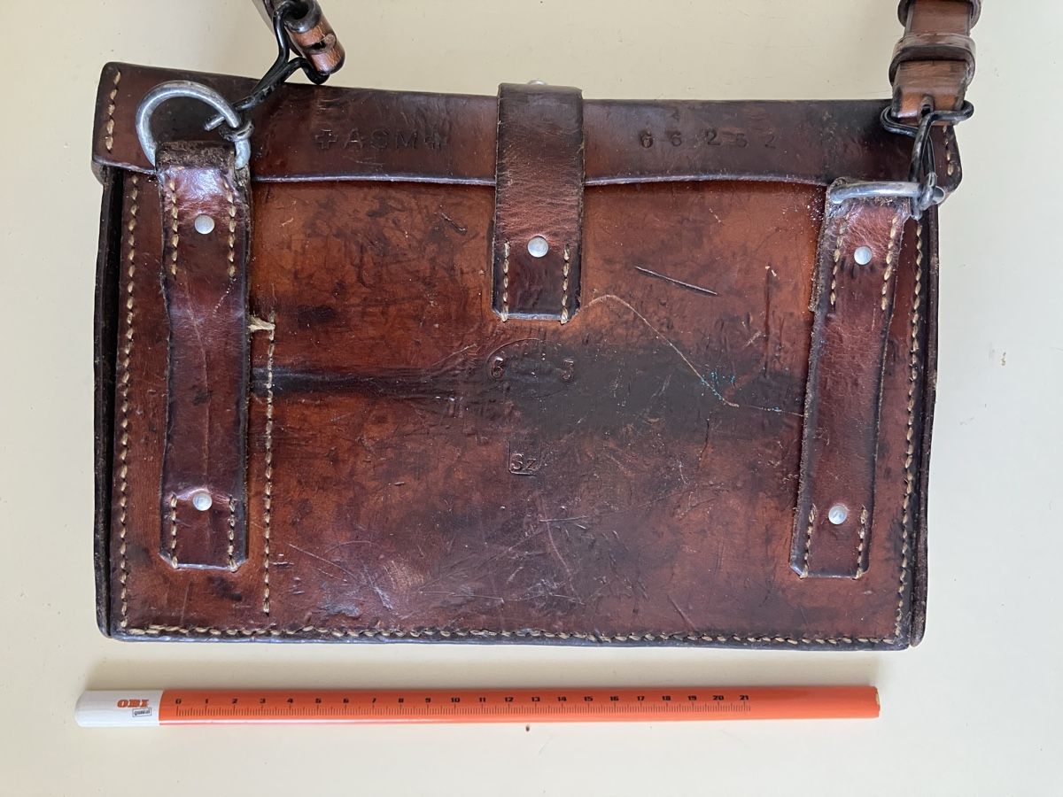 Schweizer Armee Taschen: Sanitätstasche Schweizer Armee antik – Gebraucht aus Lachen SZ von rolosch 1