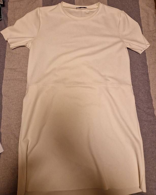 Zara Vestiti: Zara 40Gr. – Usato da Luzern venduto da maji87