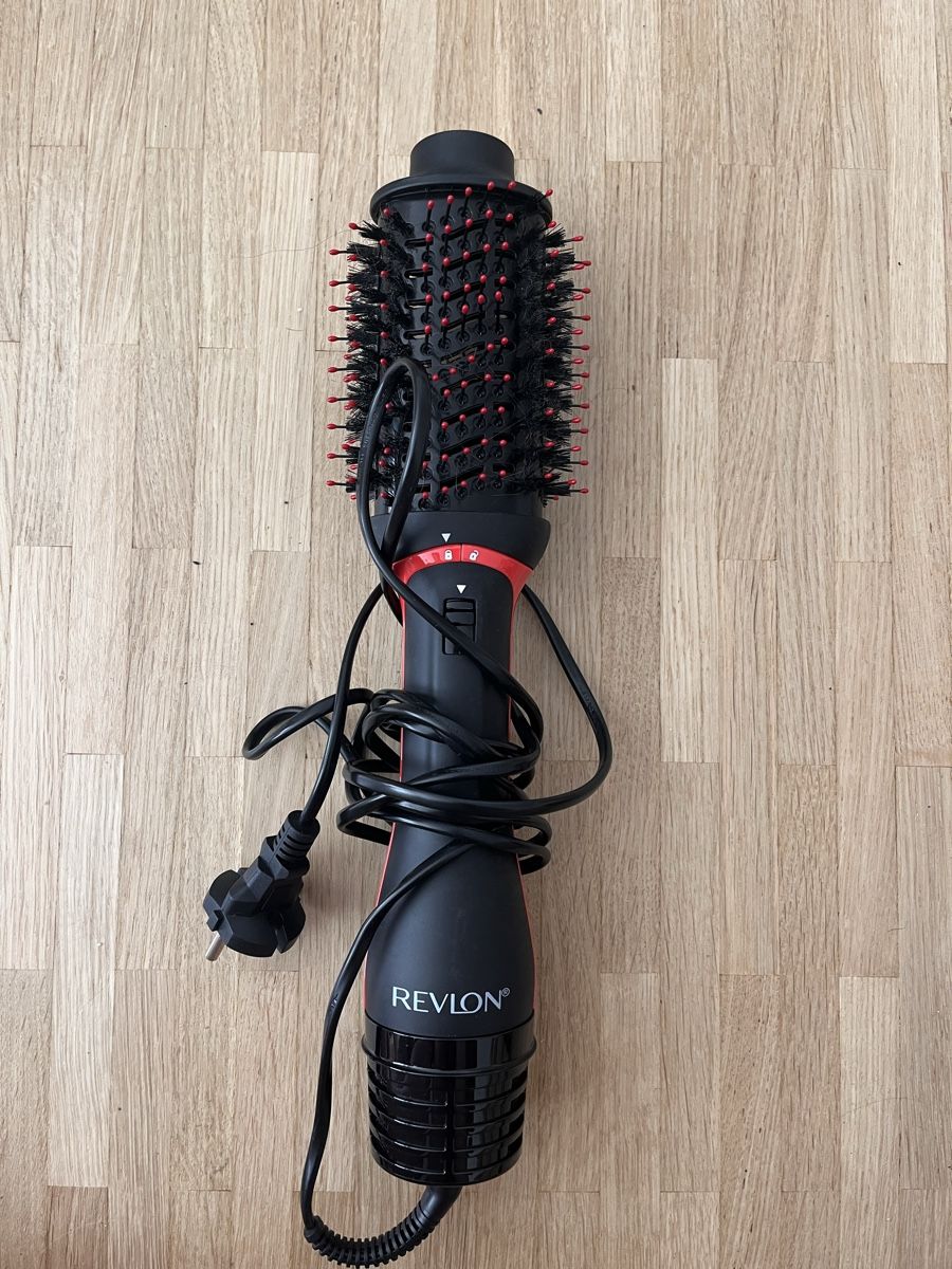 Altro per la cura dei capelli: Revlon one-step volumizer plus – Usato da Biel/Bienne venduto da tam_ysd9 1