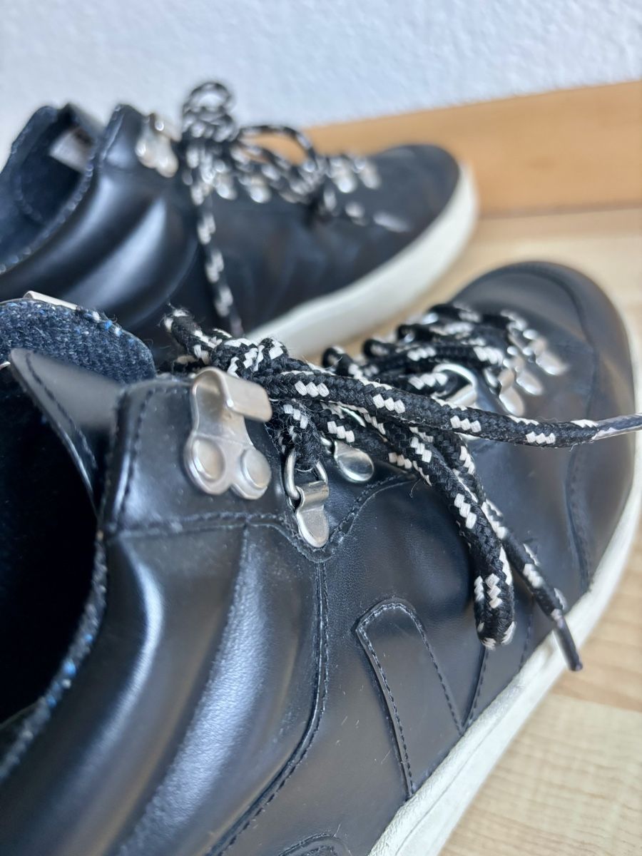 Veja Scarpe da uomo: Leder Veja Sneakers in schwarz 42 – Usato da Bern venduto da larrybird 2