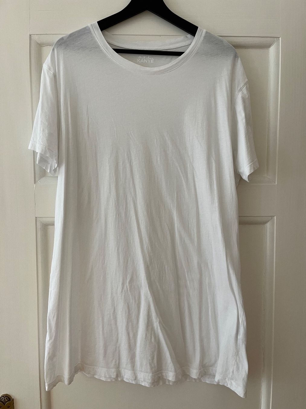 Apc T-shirt: APC Kanye West T-Shirt Collabo – Usato da Zürich venduto da kuengka