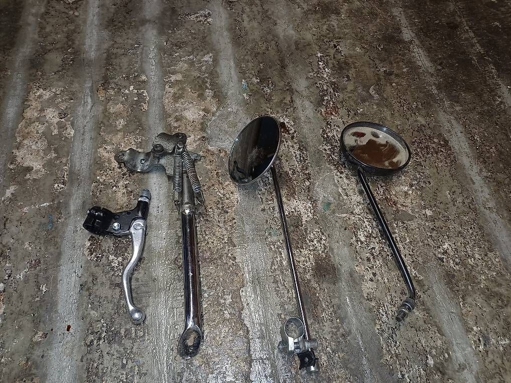 Parti ricambio per ciclomotori: Diverse Mofateile – Usato da Reinach AG venduto da Dnoel