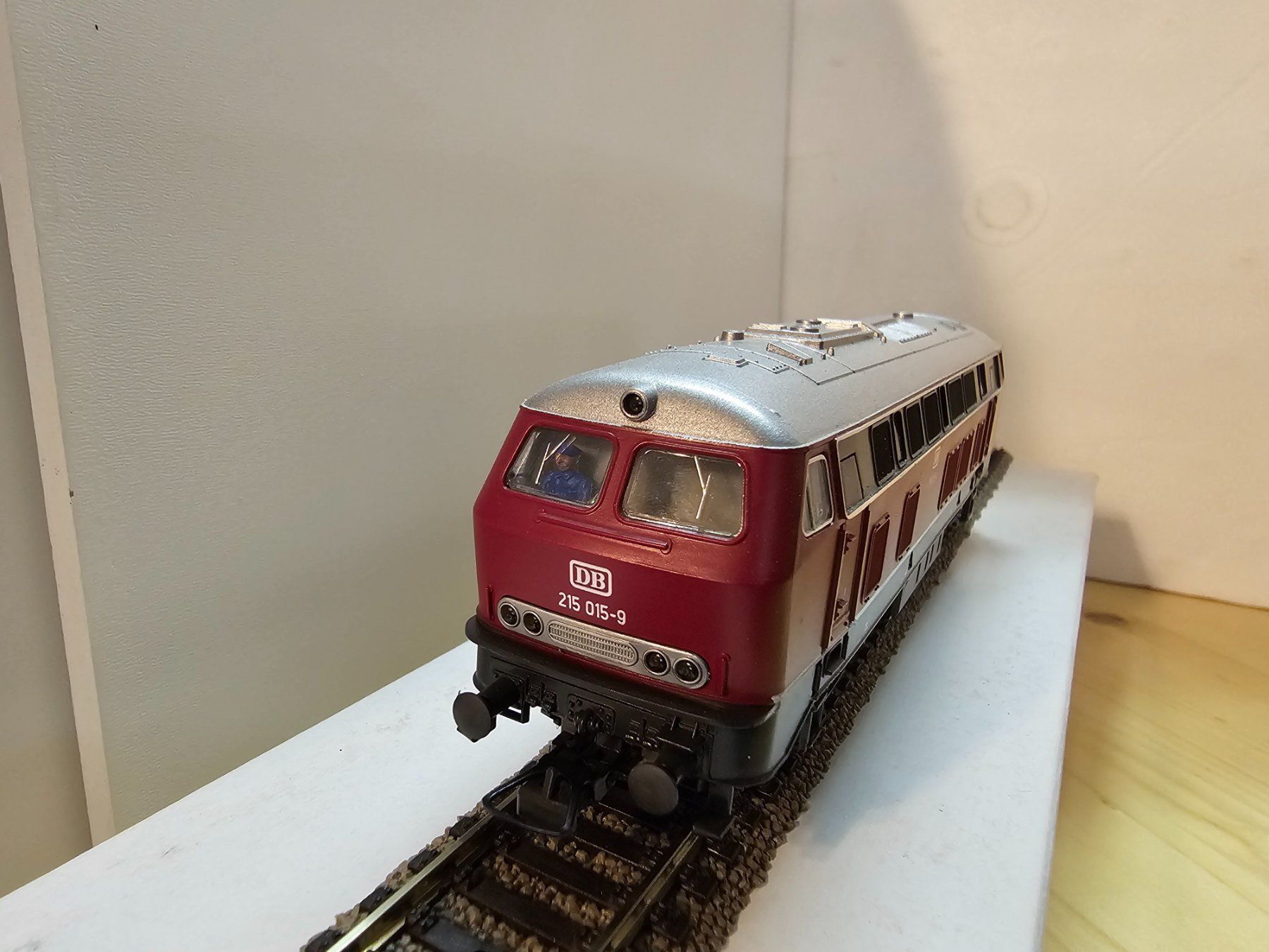 Roco Modelleisenbahnen: Roco Baureihe 215 DB – Gebraucht aus Rheinfelden von stephan28bike 3