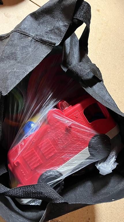 Spielzeuge: Spielzeug zu verschenken  – Gebraucht aus Wettingen von Taht1 2