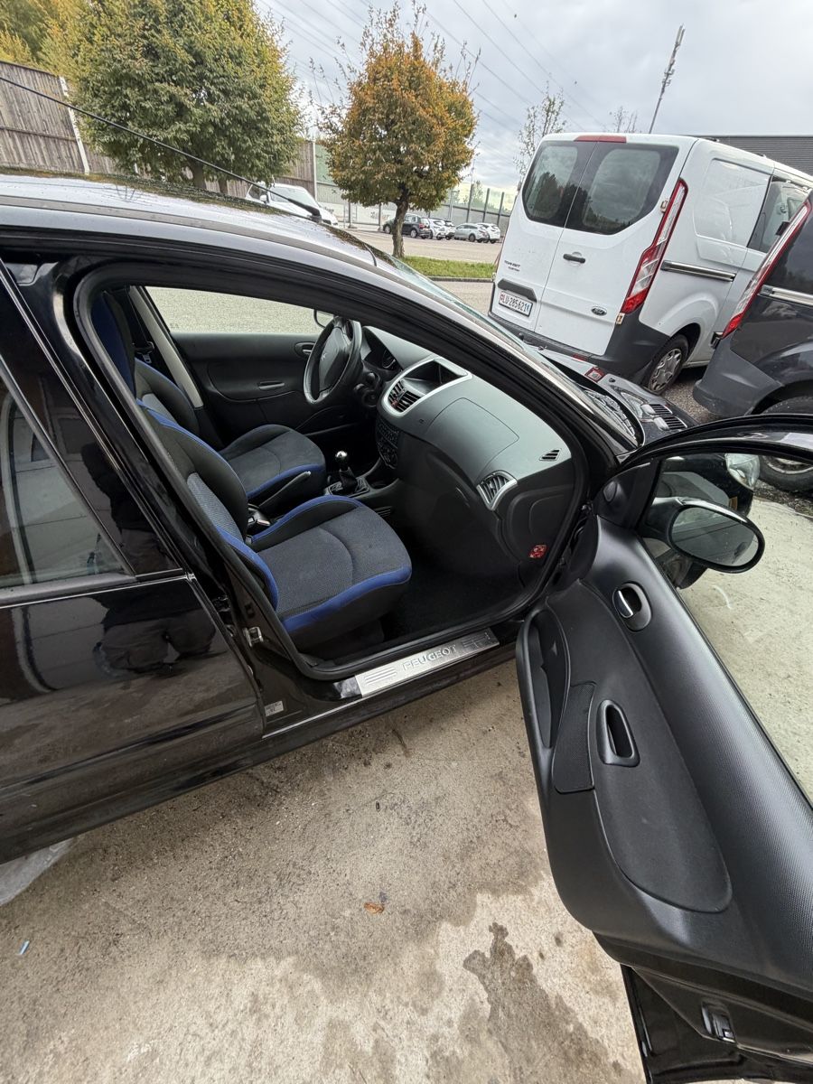 Peugeot Autos: Peugeot 206+ 1.4i – Gebraucht aus Luzern von mar_ngw2 4