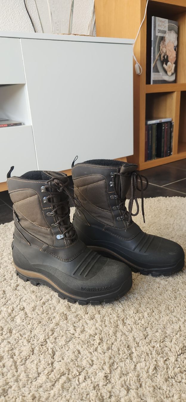 Scarpe da uomo: Winterstiefel grösse 41 – Usato da Seedorf BE venduto da Huski385