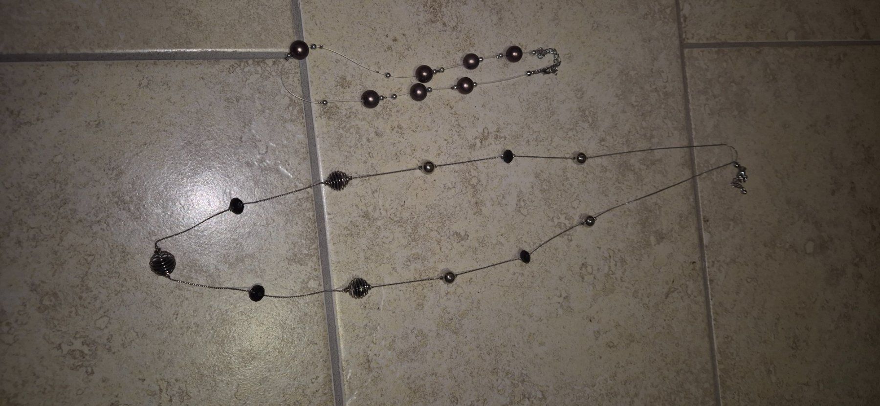 Ketten: 2 colliers – Gebraucht aus Ste-Croix von kar_9x7w