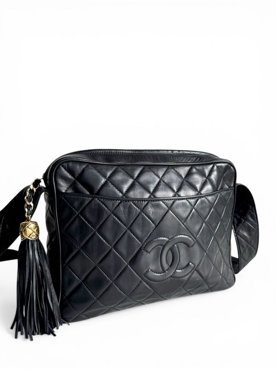 Chanel Borse da donna: CHANEL Lambskin Quilted CC Tassel Camera Case Tasche – Usato da Kriens venduto da hannaandkiko 1