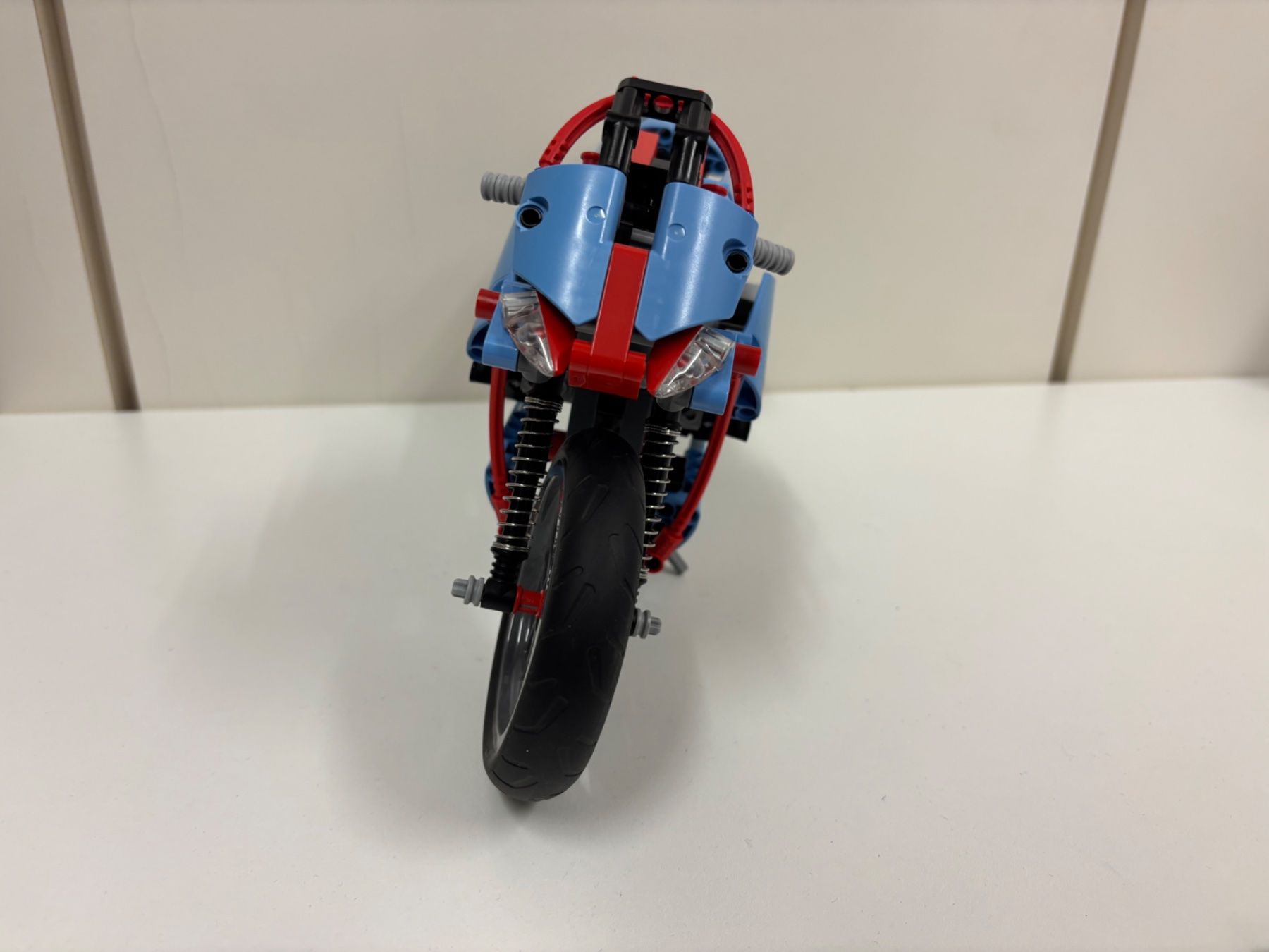 Technics Baukästen: LEGO Technic Rennmotorrad LT1 42036 – Gebraucht aus Bottmingen von Botbas 2