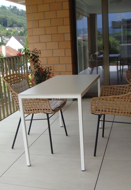 Kleiner Balkon/Garten/Bistrotisch von Zumsteg Kaufen auf Ricardo