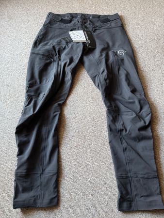Neue Norrøna Fjørå Gore-Tex Infinium Pants Men Gr. XL Caviar