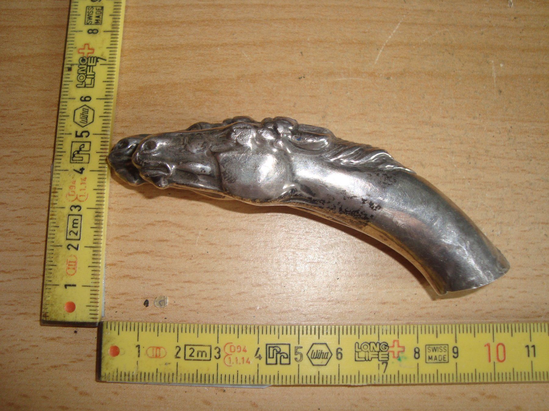 Figurines: Antiker Stockgriff Pferdeköpfe – D'occasion à Vordemwald par tinumesser 1