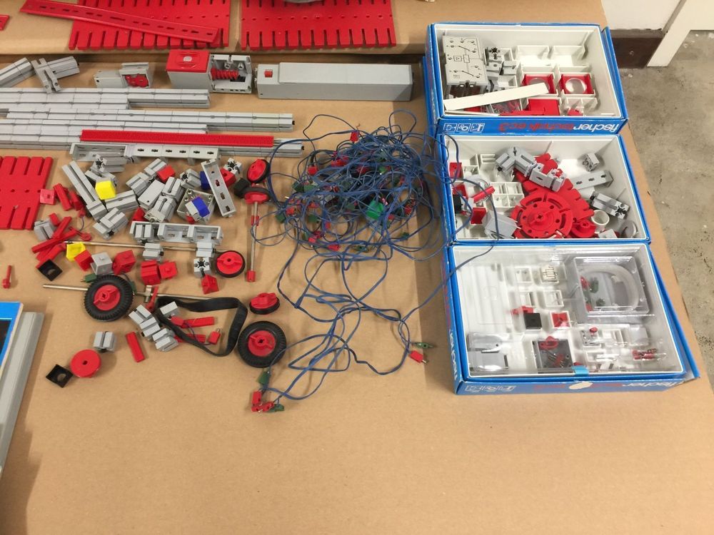 VINTAGE FISCHERTECHNIK GROSSE LOT (Gebraucht) in für CHF 200 – mit ...