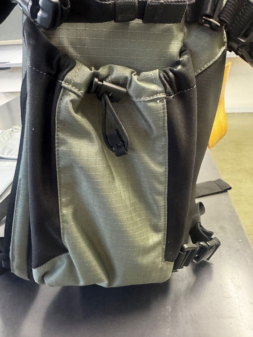 Rucksäcke: MindShift Photocross 14L Bag ThinkTank – Neu (gemäss Beschreibung) aus Wettingen von wtro 8