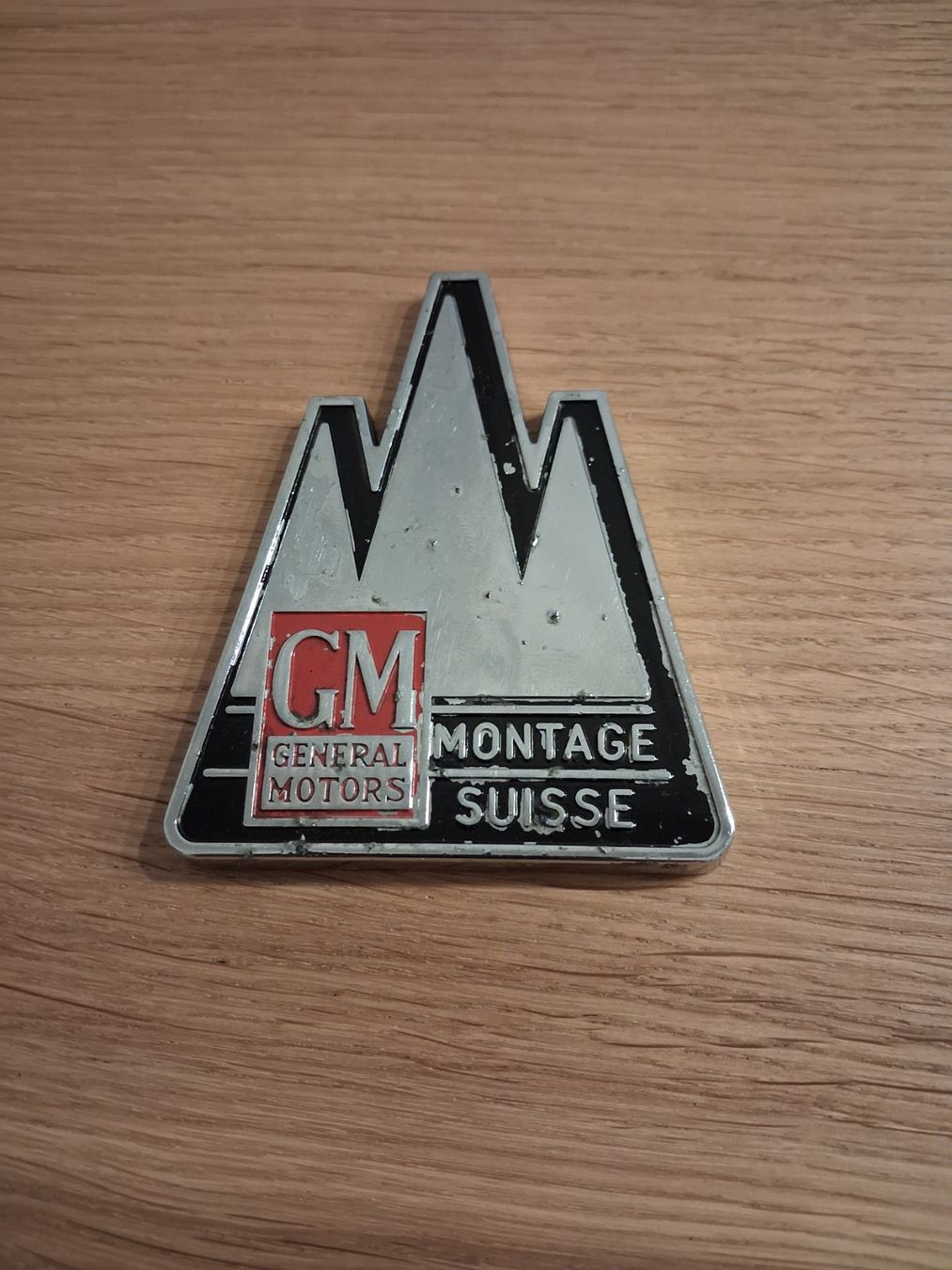 Insegne: Original GM Biel Suisse Montage Emblem – Usato da Wetzikon ZH venduto da 65corsa