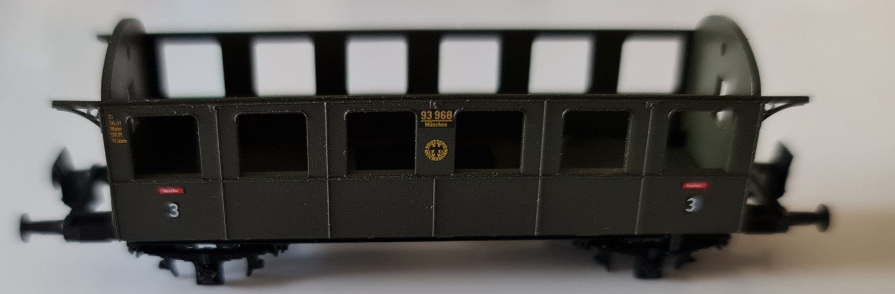 Fleischmann Modelleisenbahnen: Fleischmann DR Wagen Gehäuse 3.Klasse N – Neu (gemäss Beschreibung) aus Pfungen von Fastback66
