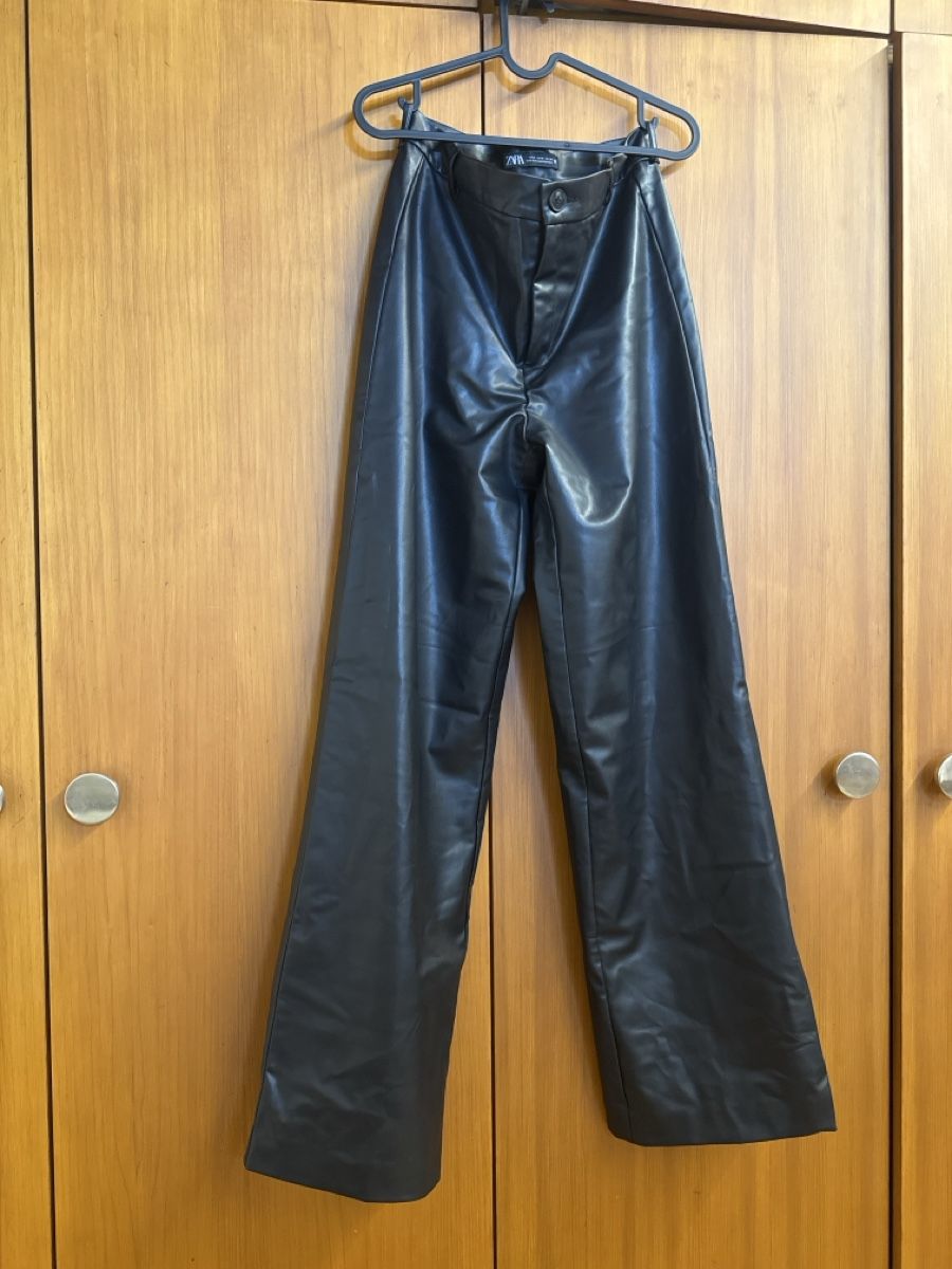 Zara Pantaloni: Zara M pantaloni similpelle – Usato da Porza venduto da kaj_d5q7