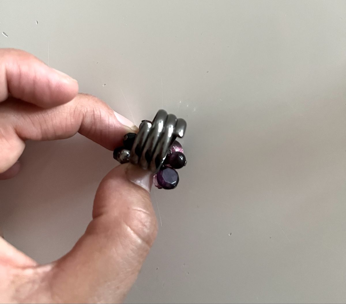Orecchini pendenti & Orecchini a lobo: NEUE LILA OHRRINGE UND RING SET – Nuovo e nell'imballaggio originale da Basel venduto da JJ.Elena 2
