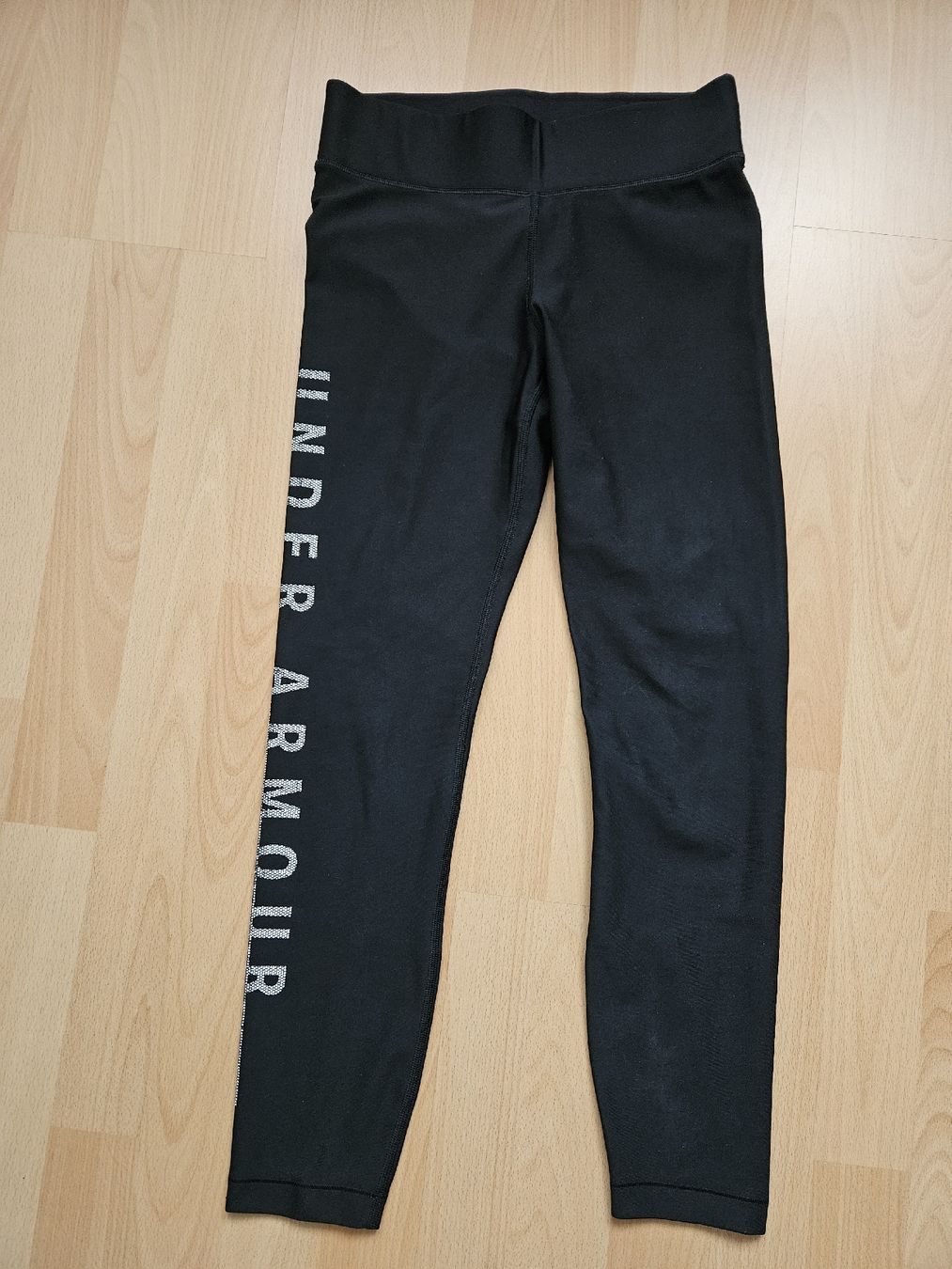 Under Armour Leggings: Under Armour Fitnesshose – Usato da huttwil venduto da care.b 1