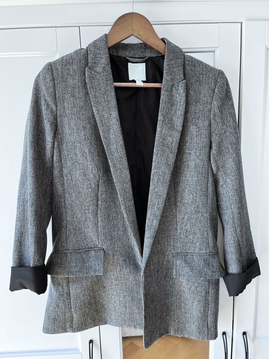 H&M Jacken: Blazer elegante H&M, taglia 36, grigio – Gebraucht aus Lausanne von giu_f5br