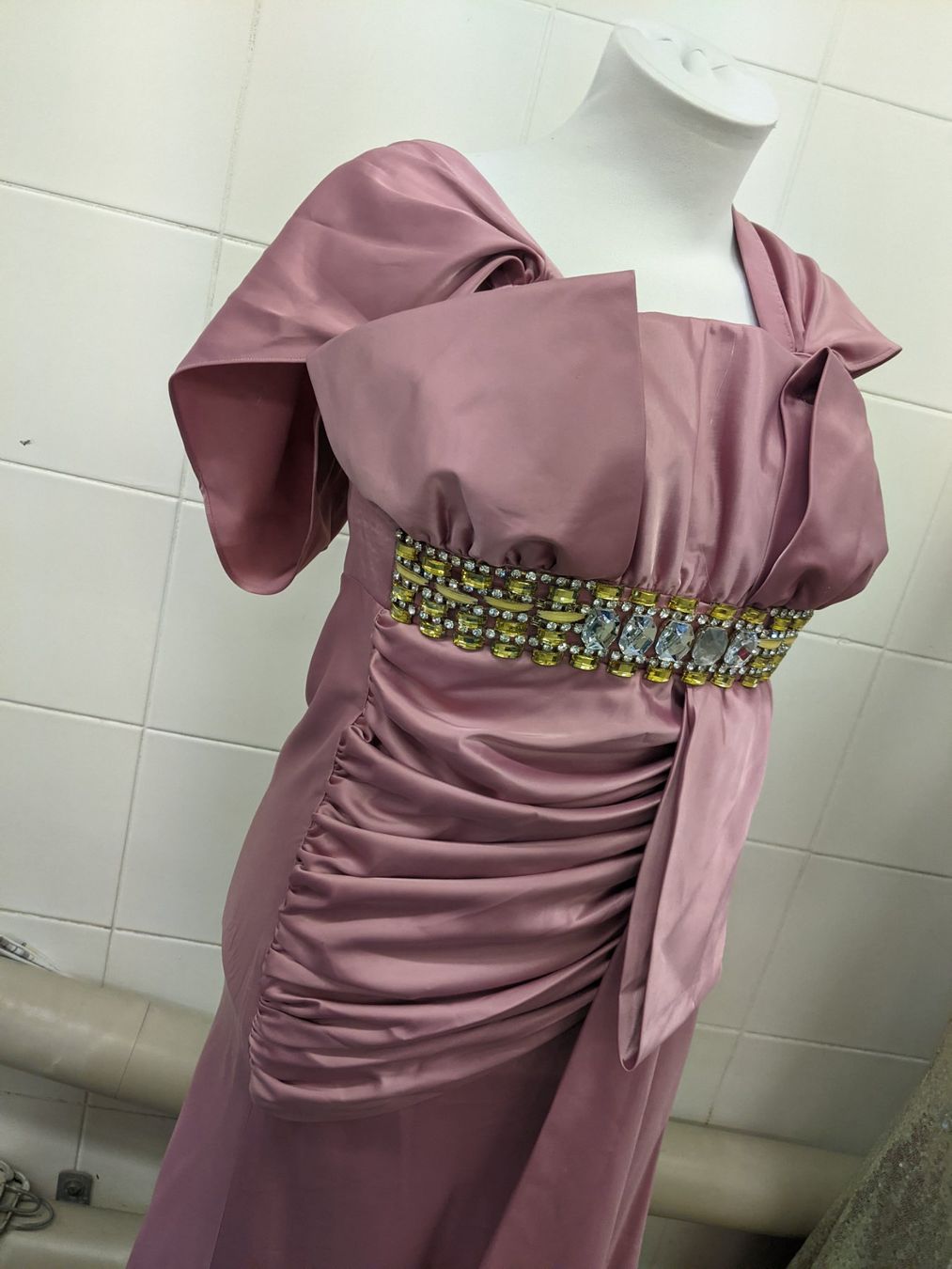Vestiti: Abendkleid Gr 36 – Nuovo e nell'imballaggio originale da Langnau am Albis venduto da Judithsebi 3