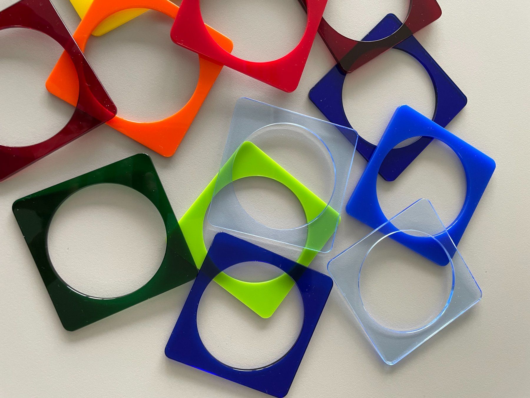 Bracciali & Braccialetti: Armreifen Plexiglas schmal klein Lot – Nuovo e nell'imballaggio originale da Turgi venduto da bar_8pdm 2