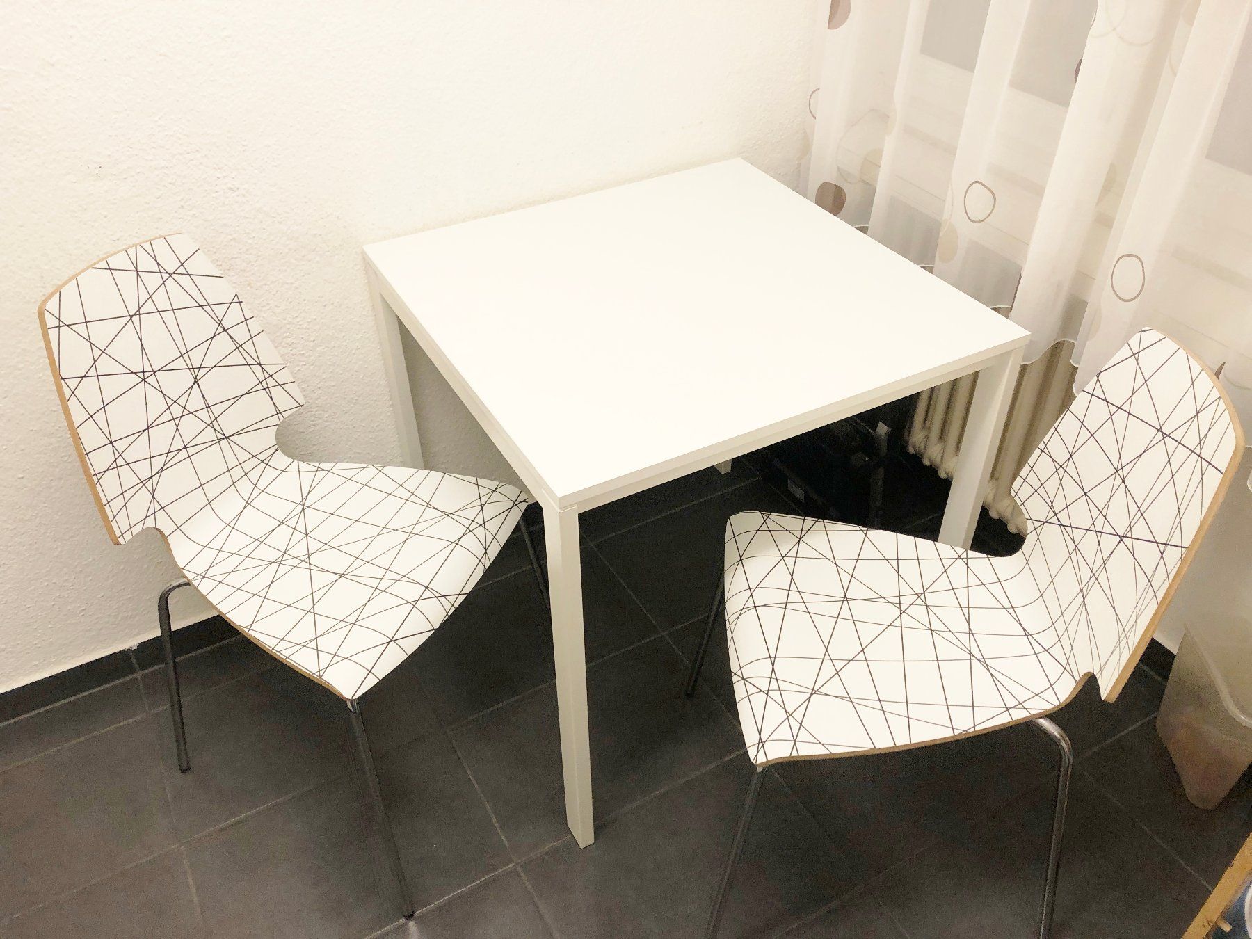 Ikea Tische: Tisch 75 x 75  cm mit 2 Vilmartiühle – Neu (gemäss Beschreibung) aus Glattbrugg von Ariel012 4