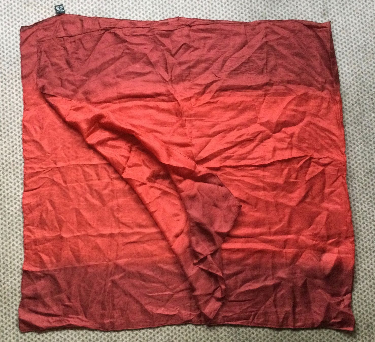 Foulard & Sciarpe: 10 Foulards, Polyester und Seide Schnäppchenpreis – Usato da Ulisbach venduto da sasha6 1