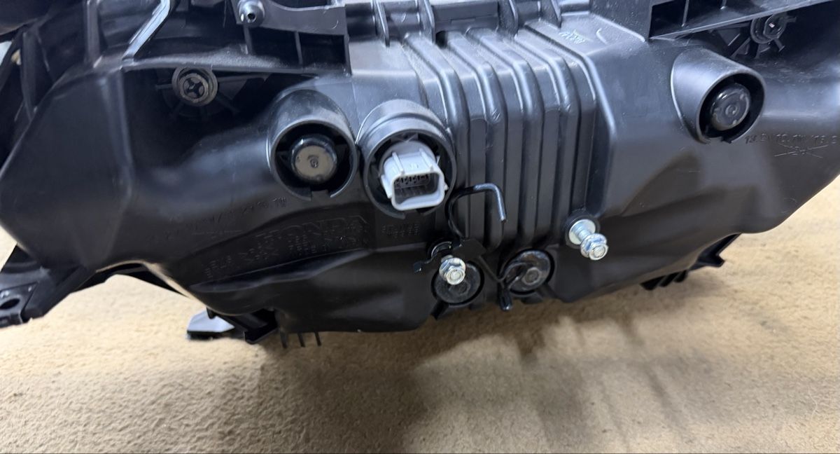 Honda Fari: Scheinwerfer Honda CBR1000R SP1 SC77 W3966 – Usato da Naters venduto da Kev1998 4