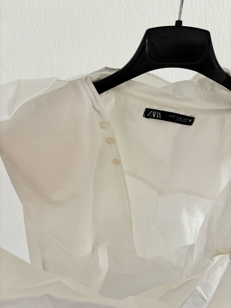 Zara Blusen: Camicia con fiocco e spalline Zara – Gebraucht aus Embrach von arg_wy2k 2