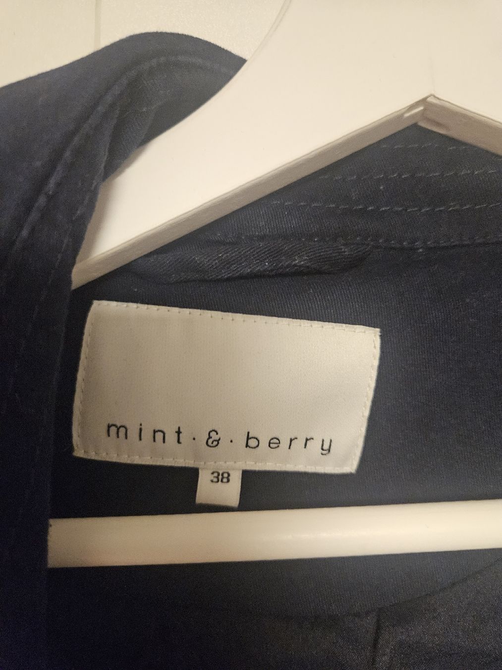 Mint & Berry Cappotti: mint & berry Mantel Dunkelblau Grösse 38 – Usato da Heimenhausen venduto da Saint-Michel3360 2