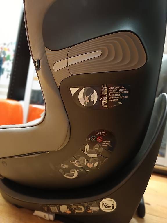 Seggiolini per auto: Siège auto pivotant Cybex Sirona Z i-Size – Usato da Vicques venduto da Kihs44