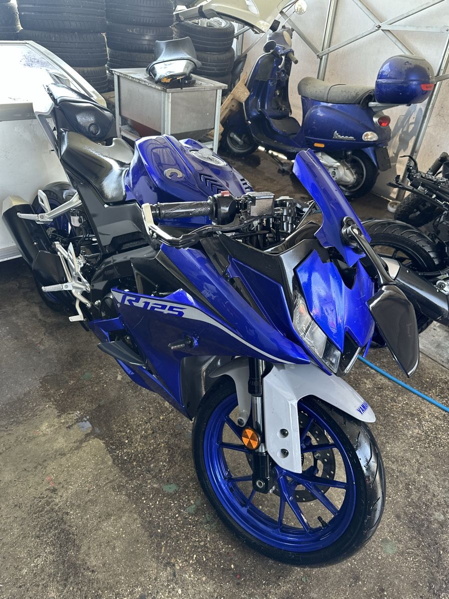 Yamaha Strada: Yamaha YZF-R 125 – Difettoso da Treycovagnes venduto da Campingcar65