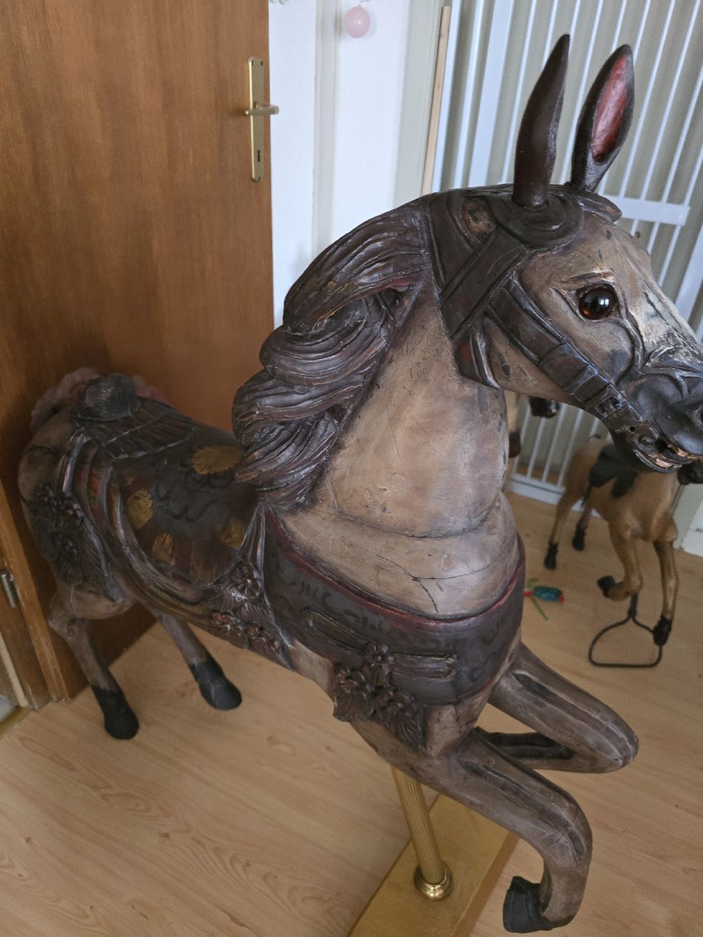 Skulpturen & Statuen: karussellpferd antik – Gebraucht aus suhr von Evelyne041 2
