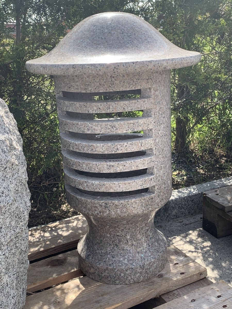 Lanternes: Granit - Laterne   Garten -Sockelleuchte – D'occasion à Kleindöttingen par rennhard67