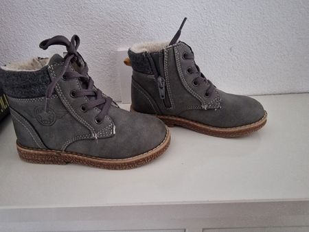 Bottines enfant grises fourrées taille 25, parfait hiver!